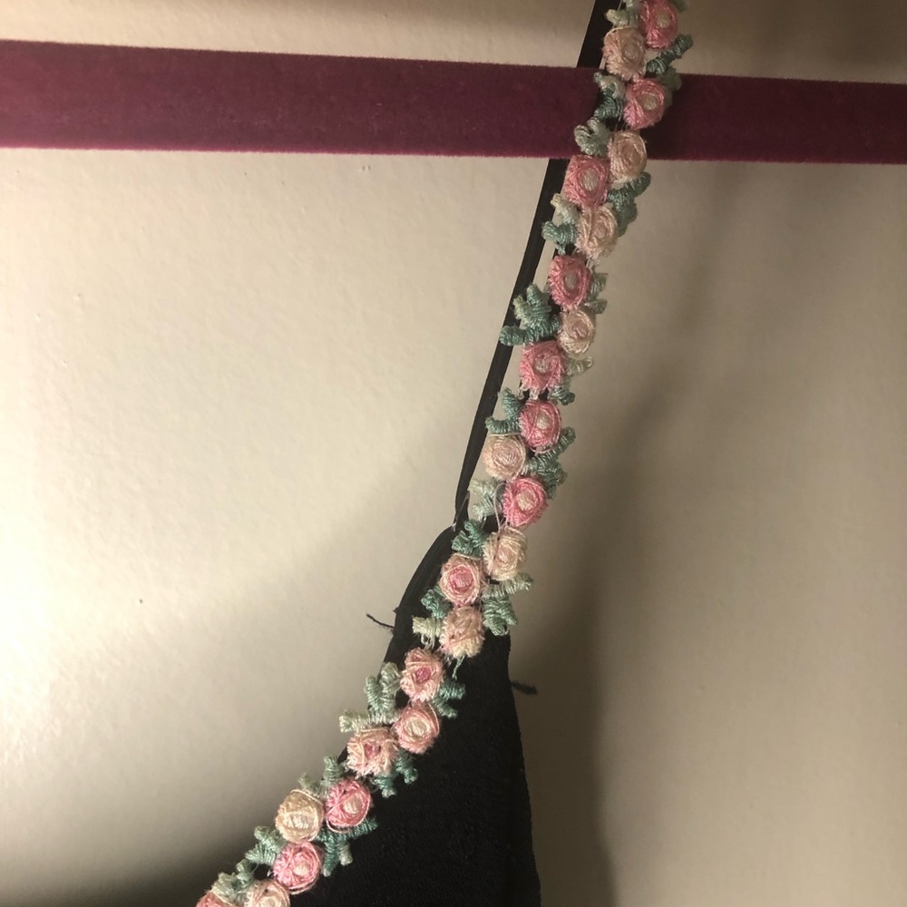 Vintage Betsey Johnson 90’s Swiss Dot Black Dress with Pink Flowers Trim - Picture 5 of 11